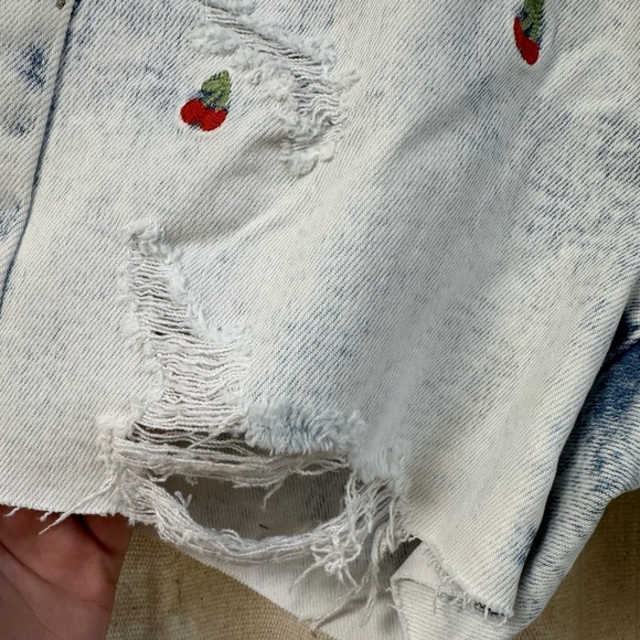 Judy Blue Light Wash Distressed Jean Shorts with Cherry Embroidery - Picture 6 of 7
